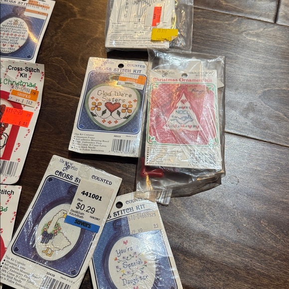 Vintage cross stitch new berlin - Picture 3 of 3